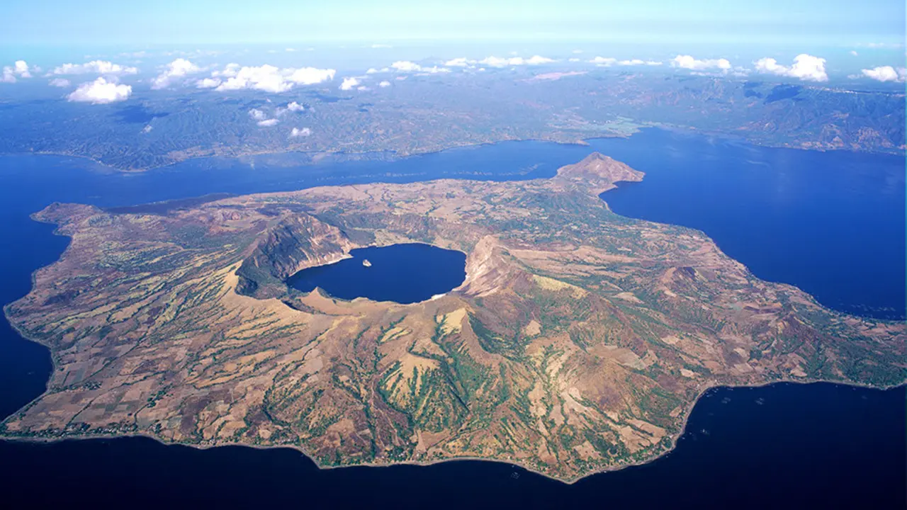 Imagen 2  Panor&aacute;mica area Taal