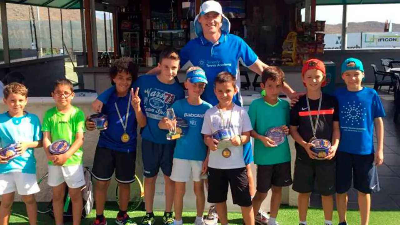 tennis_academy_benjam&iacute;n