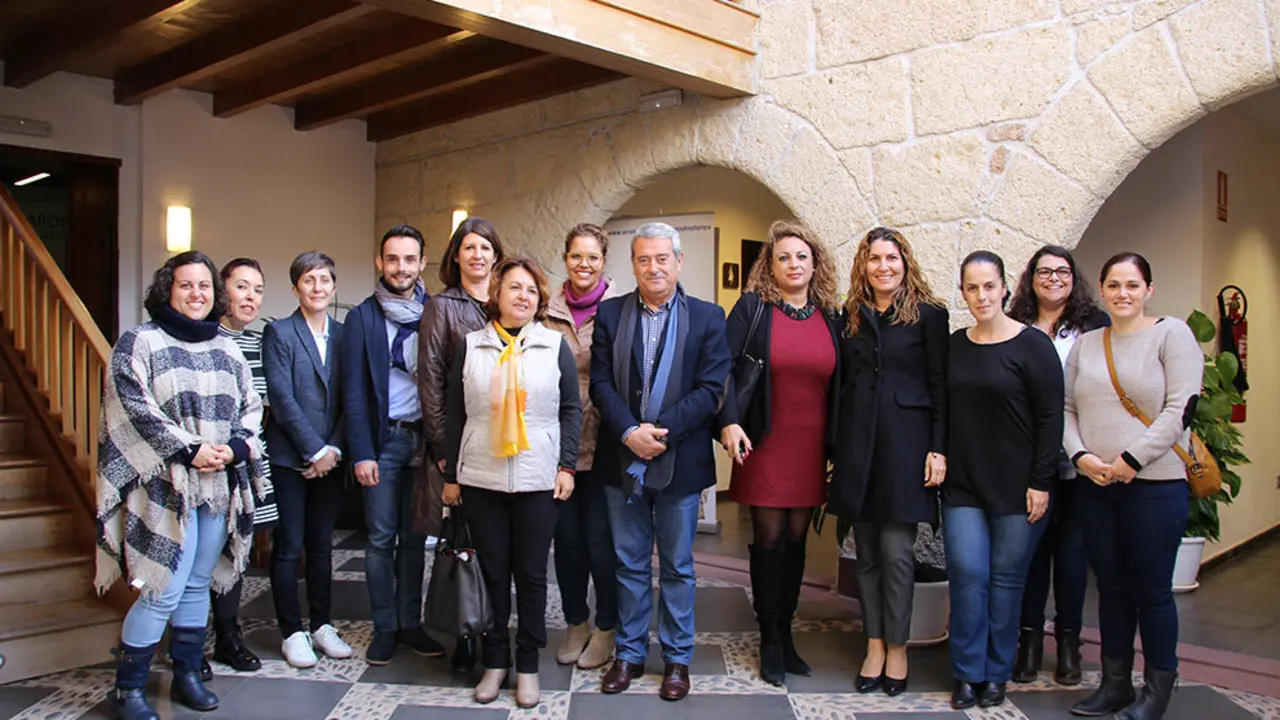 reuni&oacute;n_sinhogarismo_CasaBodega