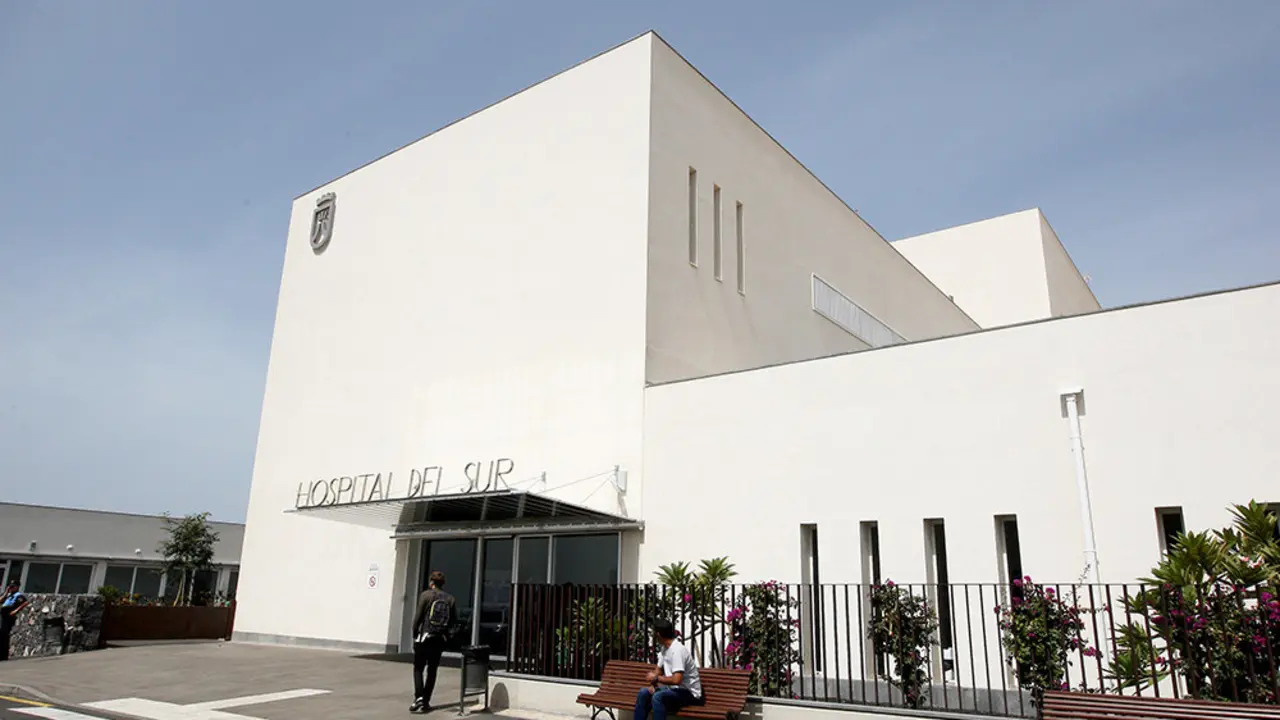 HOSPITAL SUR TENERIFE 962