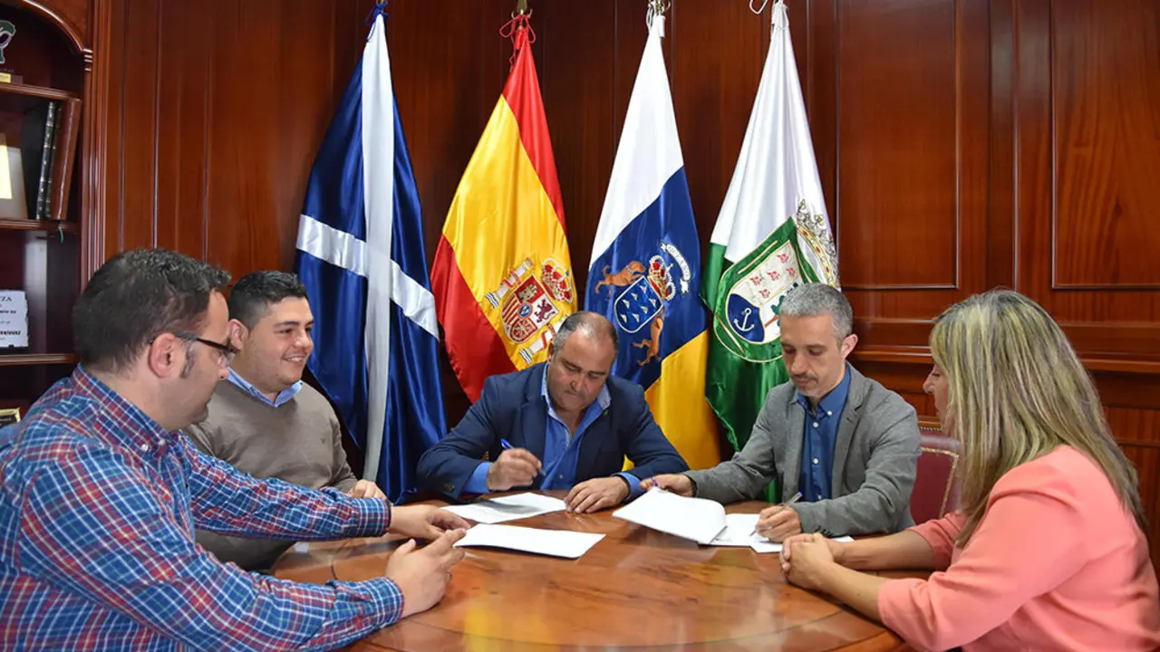 Firma Convenio Don Bosco %281%29