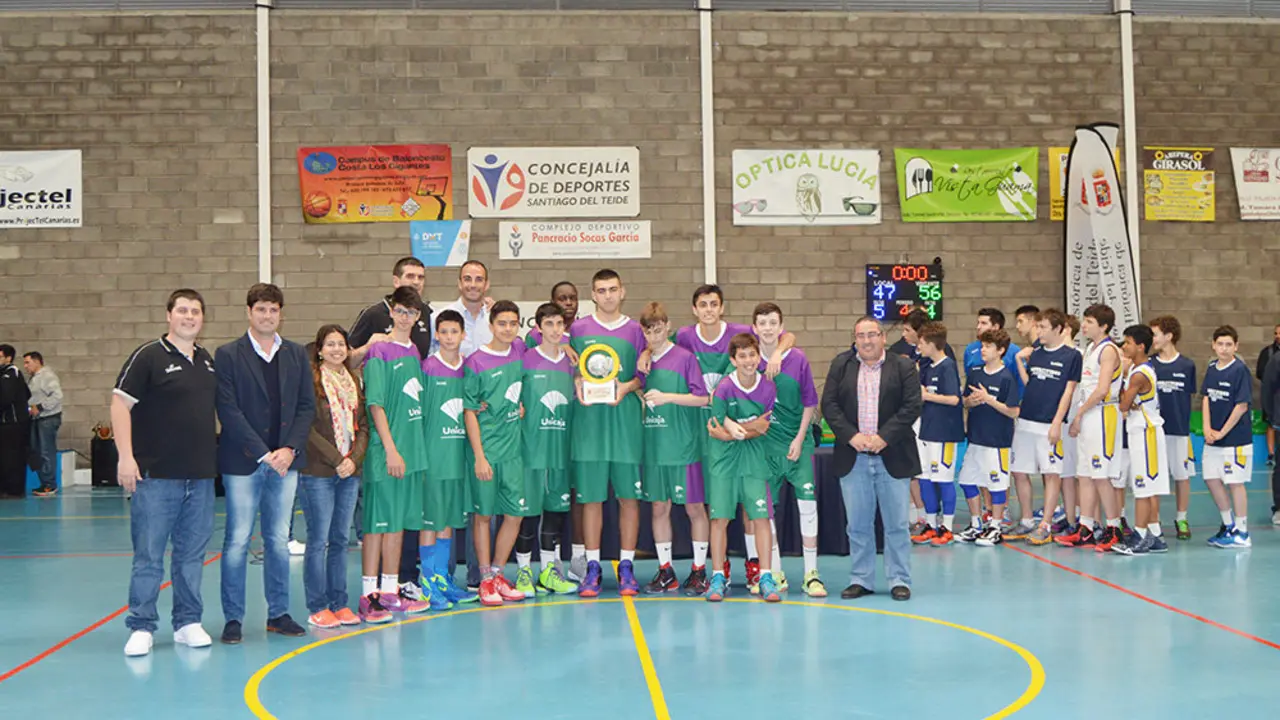 Unicaja de M&aacute;laga, ganador del Torneo Internacional Infantil de Baloncesto