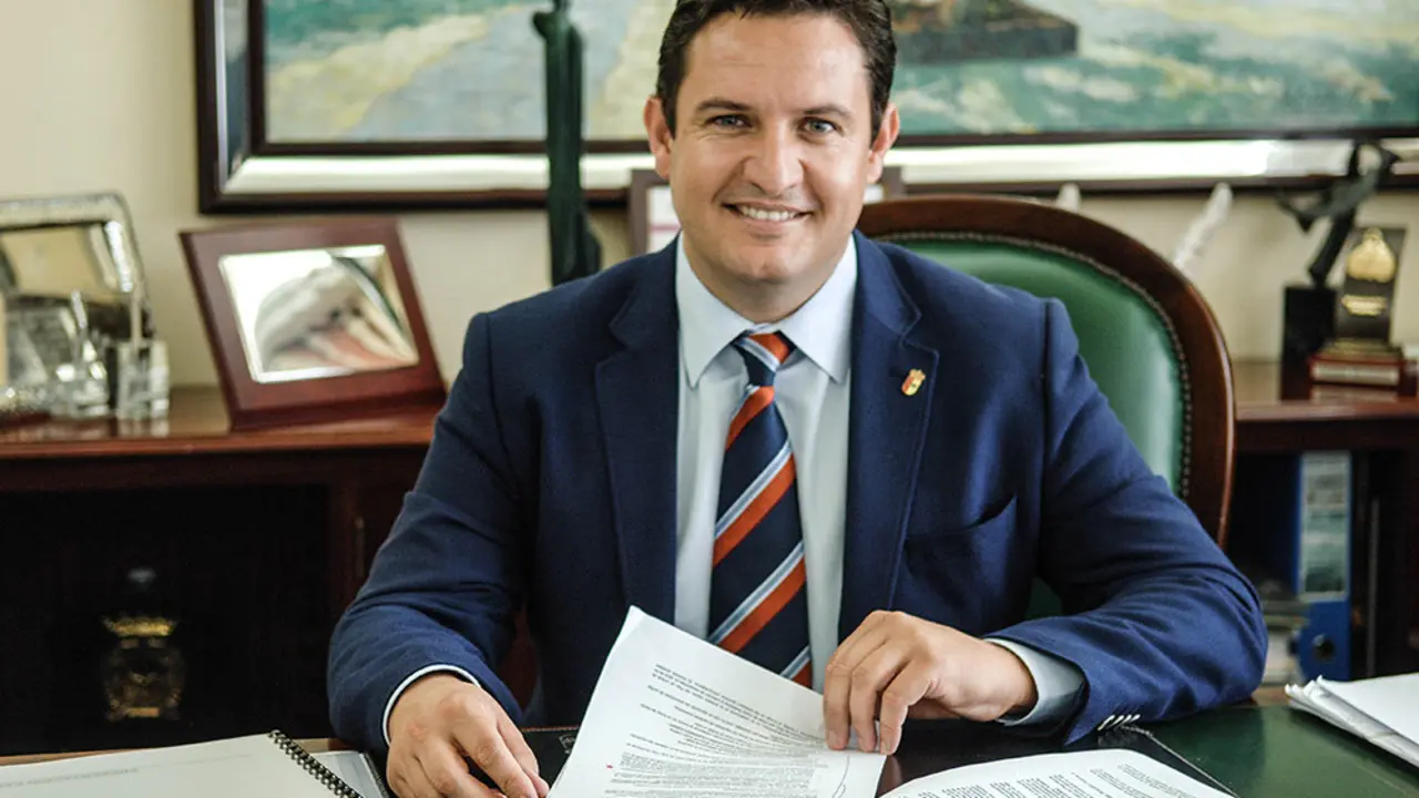Jos&eacute;Juli&aacute;nMena-2