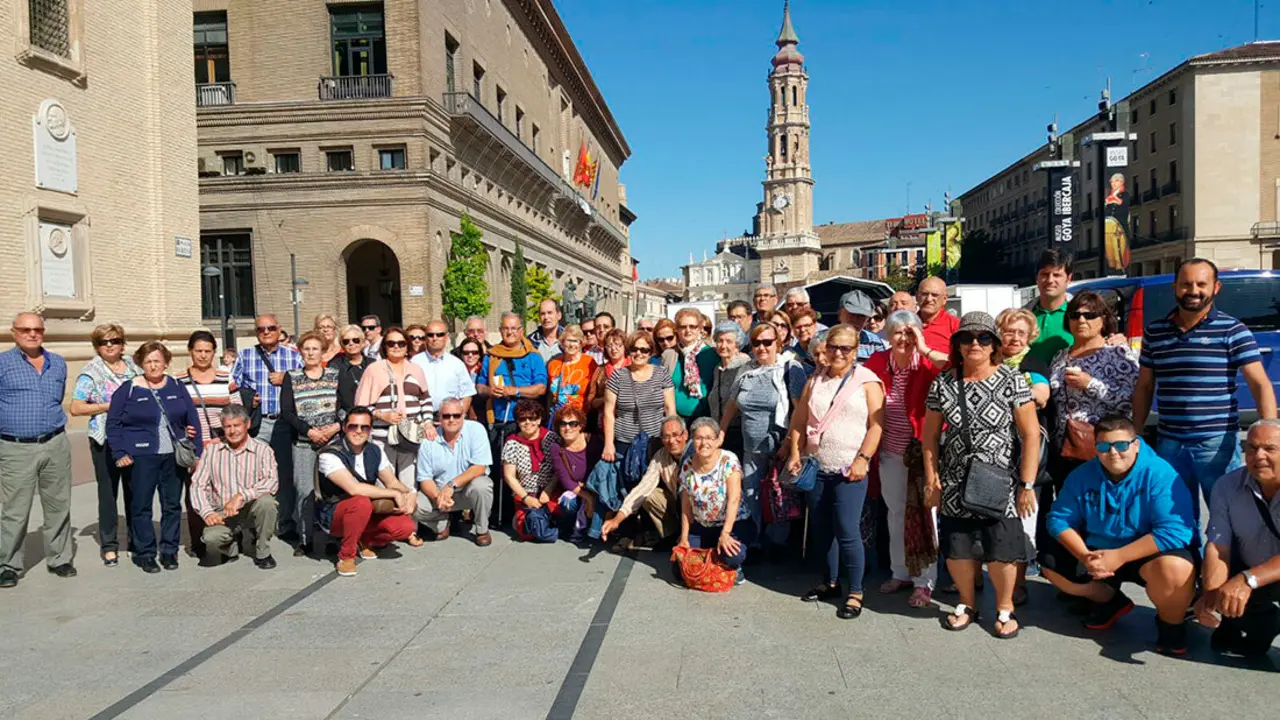 Foto de grupo con Alcalde y Primer Teniente de Alcalde