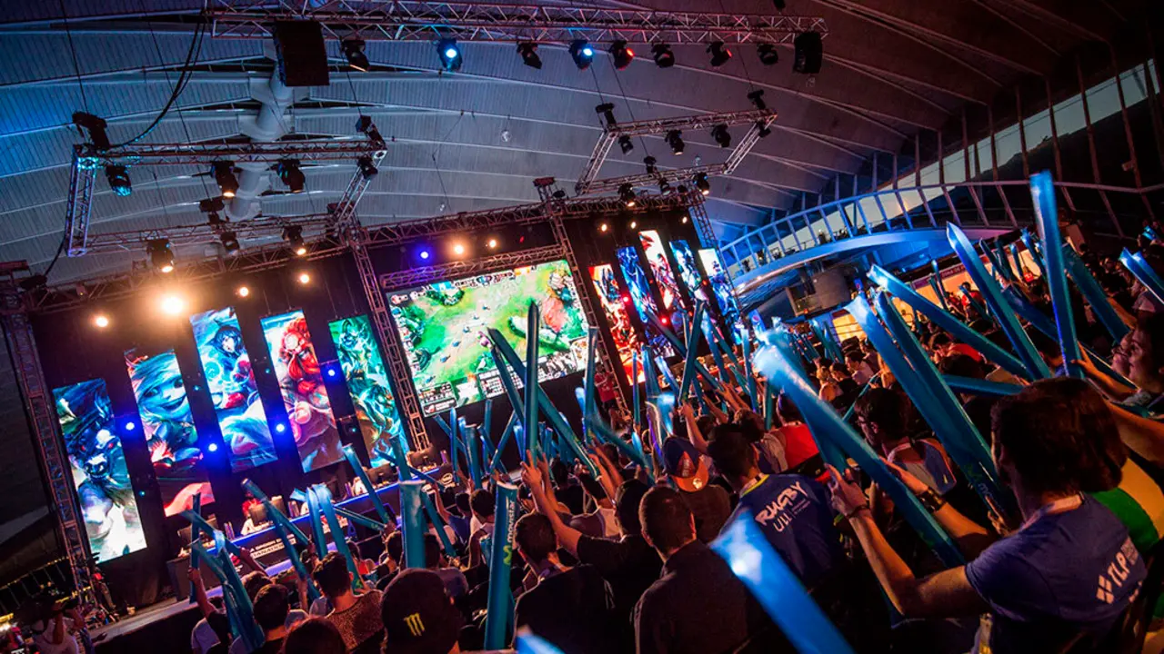 Final de League of Legends 2015 Rommel Messia