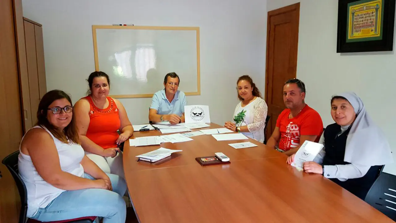 Foto de la reuni&oacute;n mantenida-4
