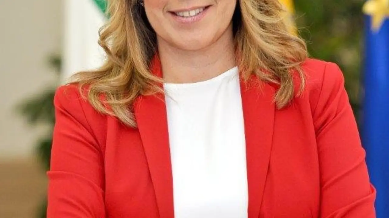 18X24-MATE-Presidenta