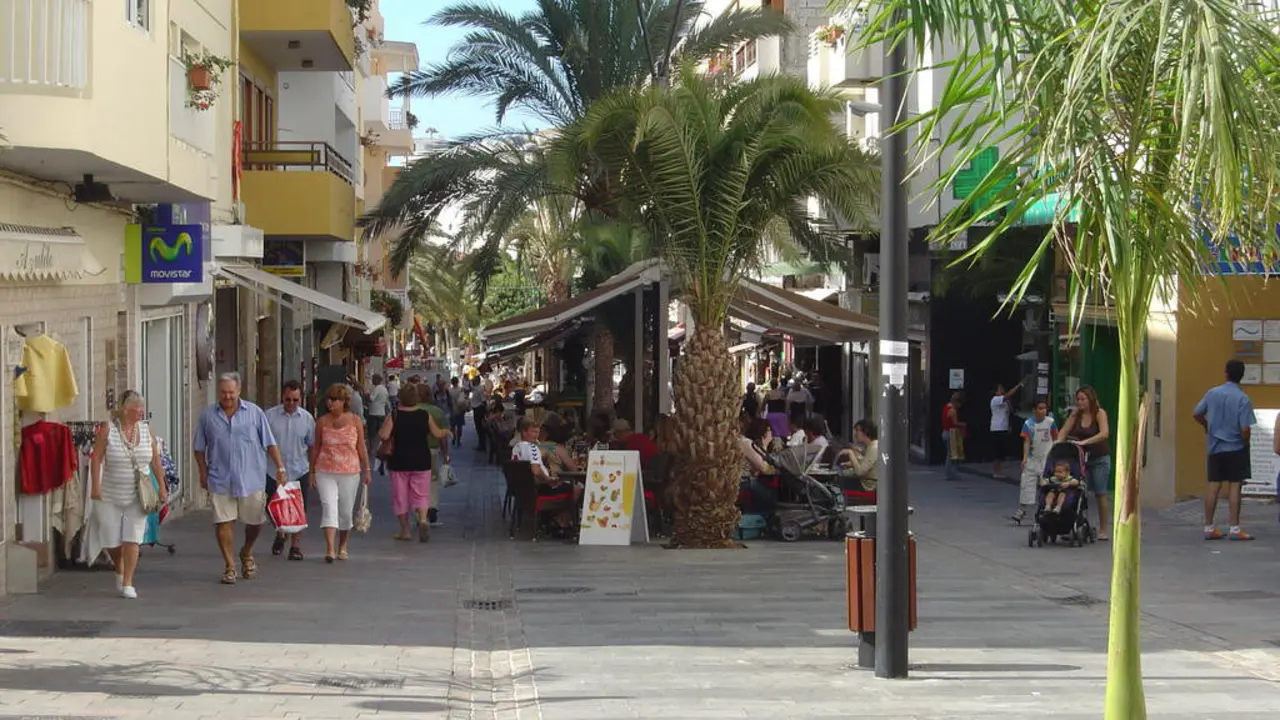 ZONA COMERCIAL DE LOS CRISTIANOS