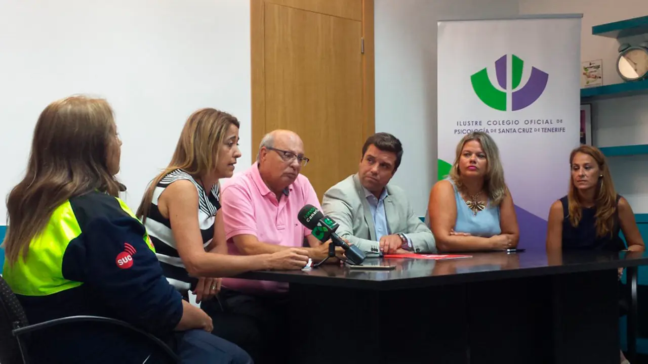 Representantes del SUC y el Colegio de Psicolog&iacute;a en la rueda de prensa