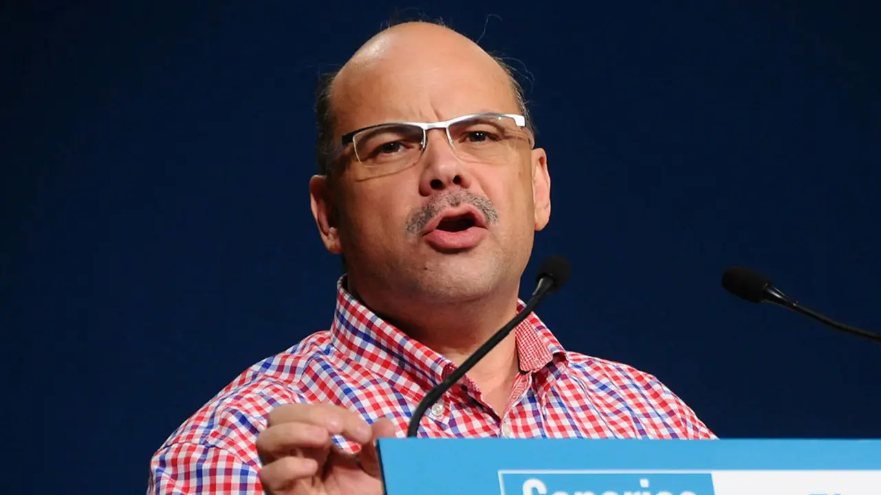 JOS&Eacute; MIGUEL BARRAGAN