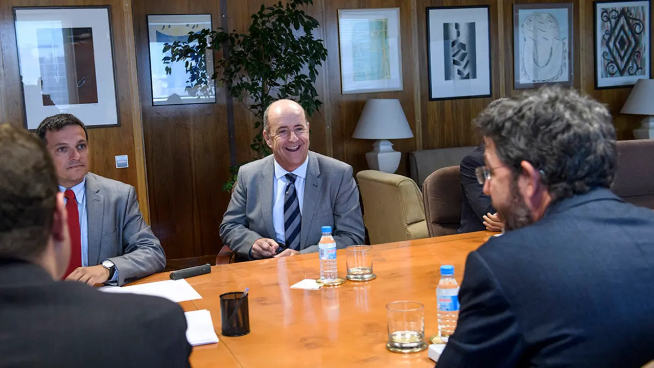 16_09_28_Ministerio Industria_002