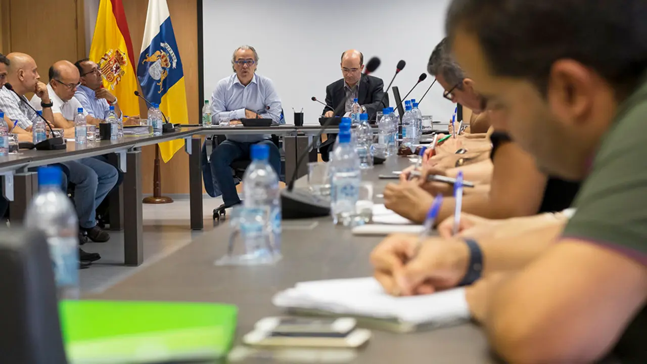Las Palmas de Gran Canaria (30.09.16) Reuni&oacute;n del Consejero. GOBCAN/Angel Medina G.