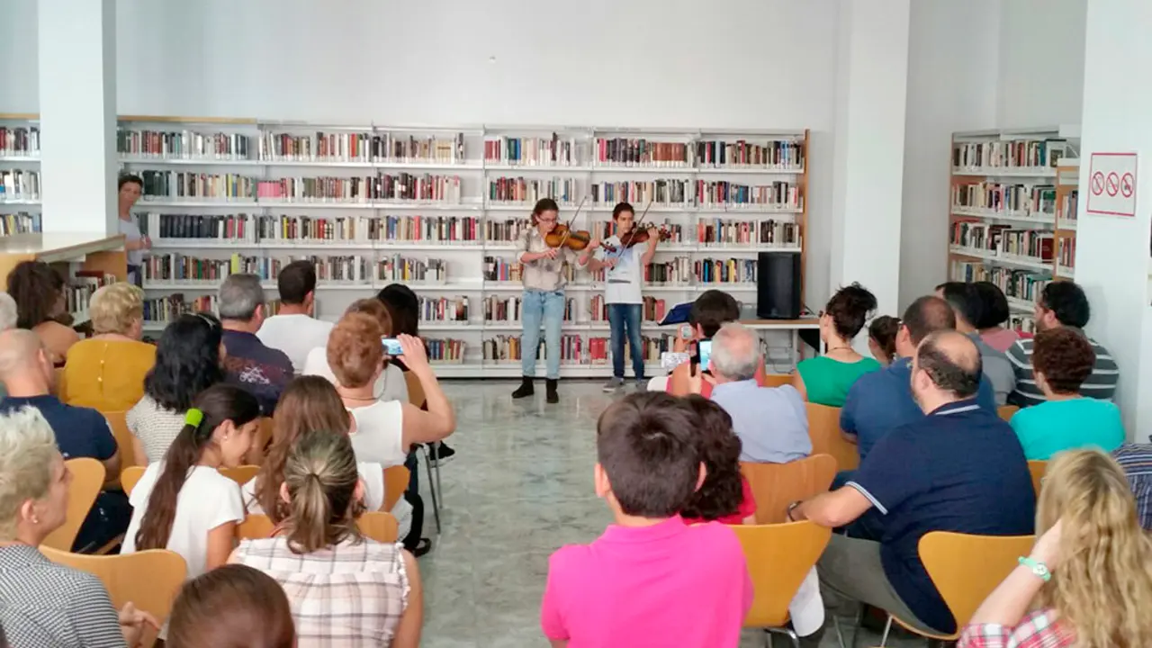 Biblioteca 40 aniversario 2016 (1)