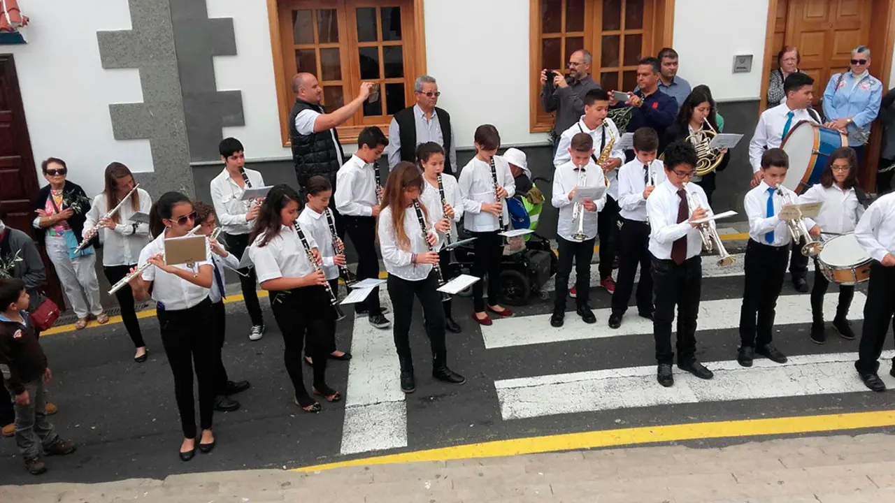 Banda Infantil Las Candelitas Domingo de ramos (6)