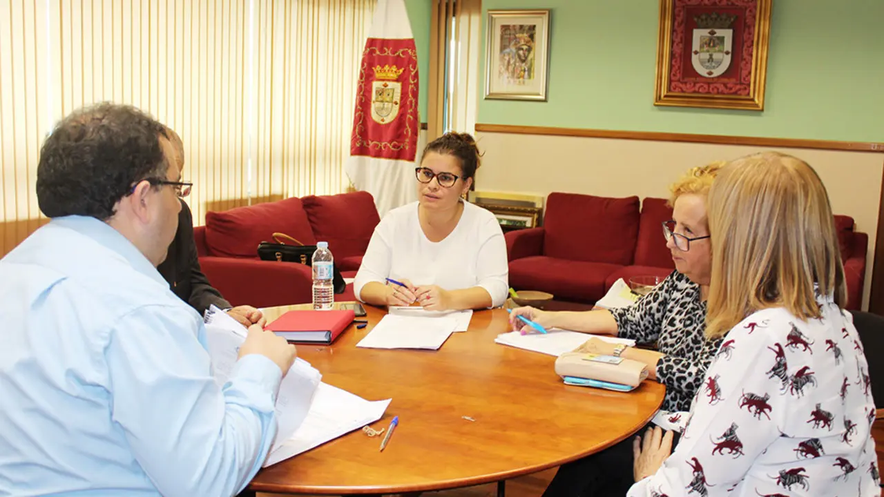 Firma contrato Desratizaci&oacute;n 2016