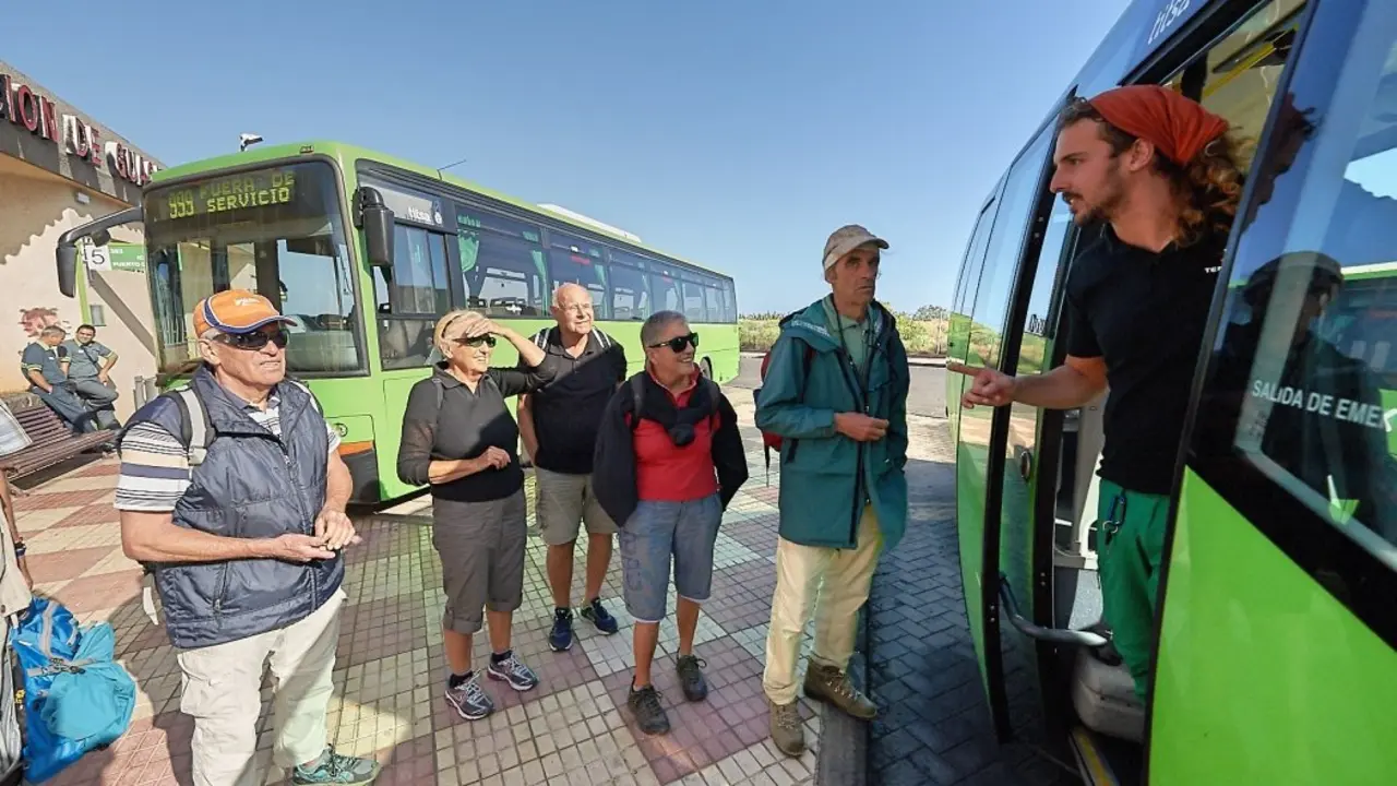 Apertura carretera Teno con el servicio TITSA