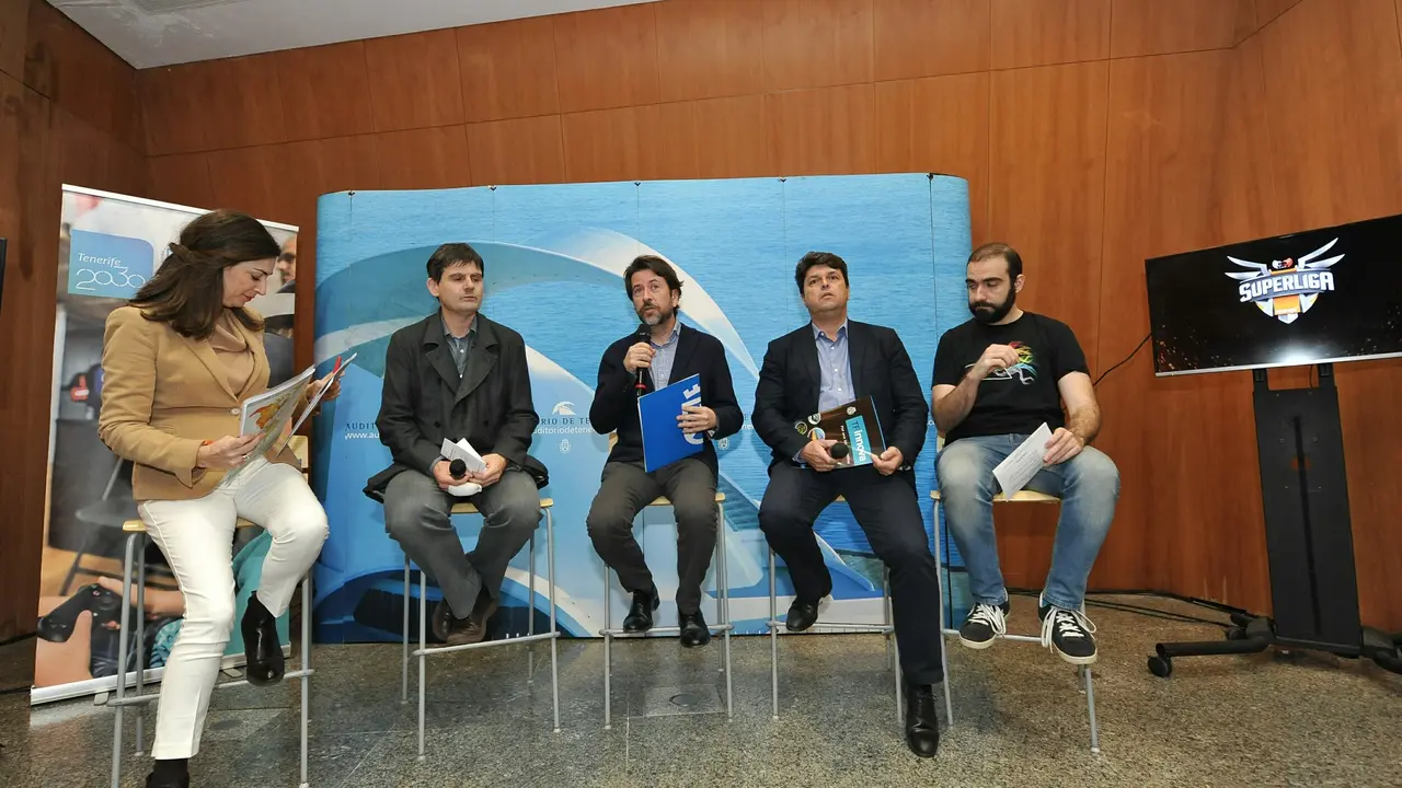 Innovaci&oacute;n-RP Superliga Orange (5)