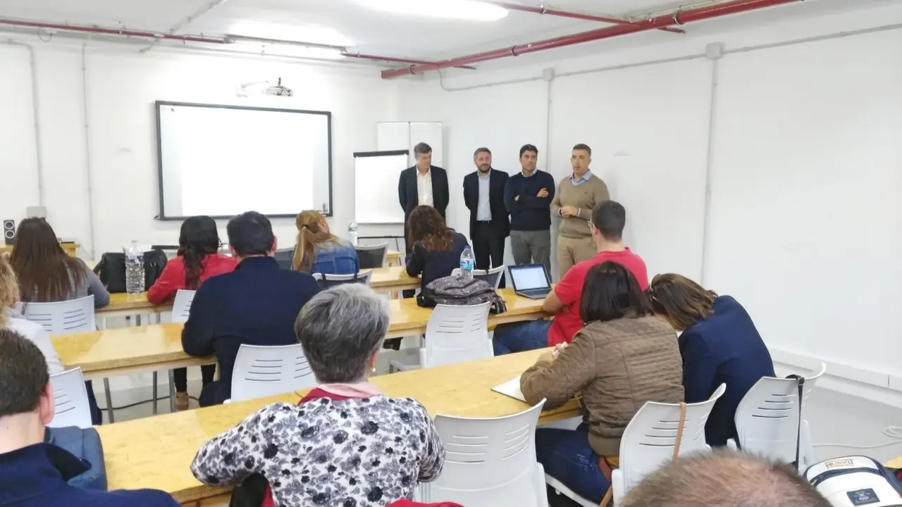 01022017 tercer FIT Seminar (1)_Fotor