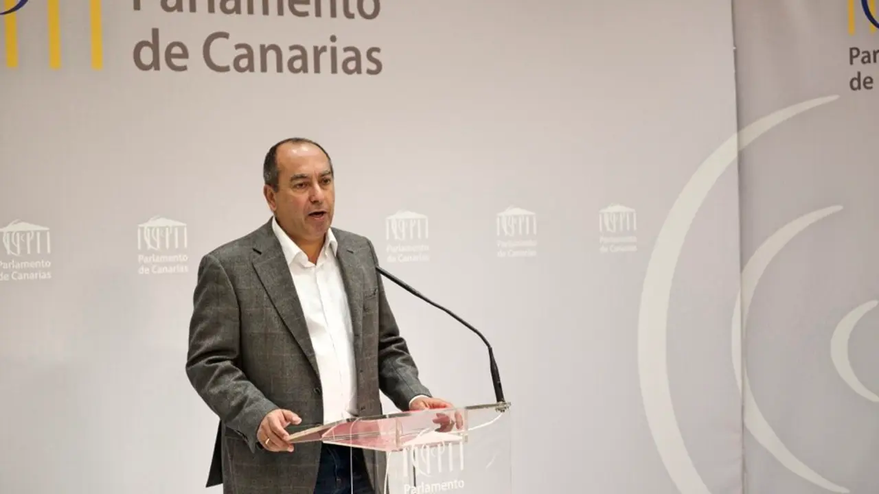 JULIO CRUZ