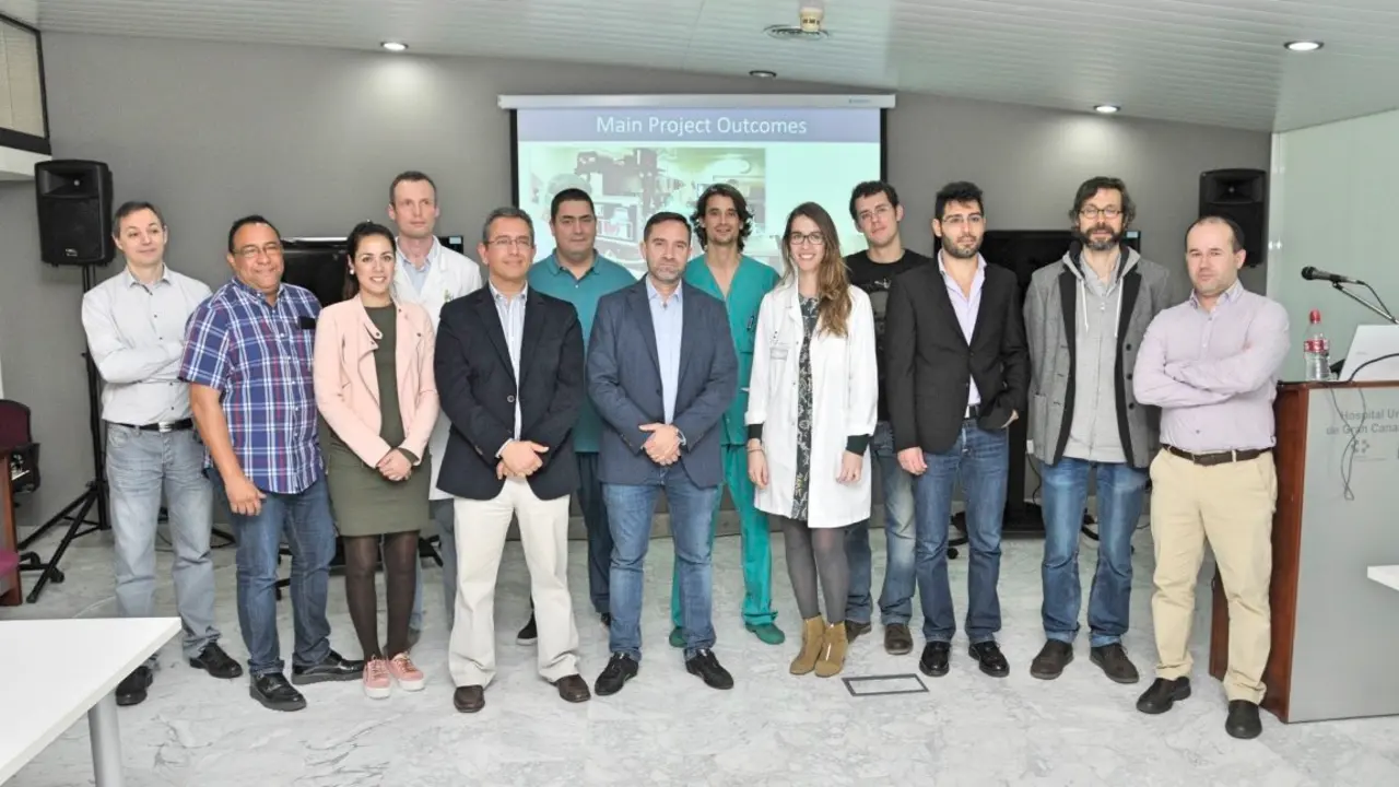 Integrantes del proyecto Helicoid, en el Hospital Dr, Negr&iacute;n_Fotor
