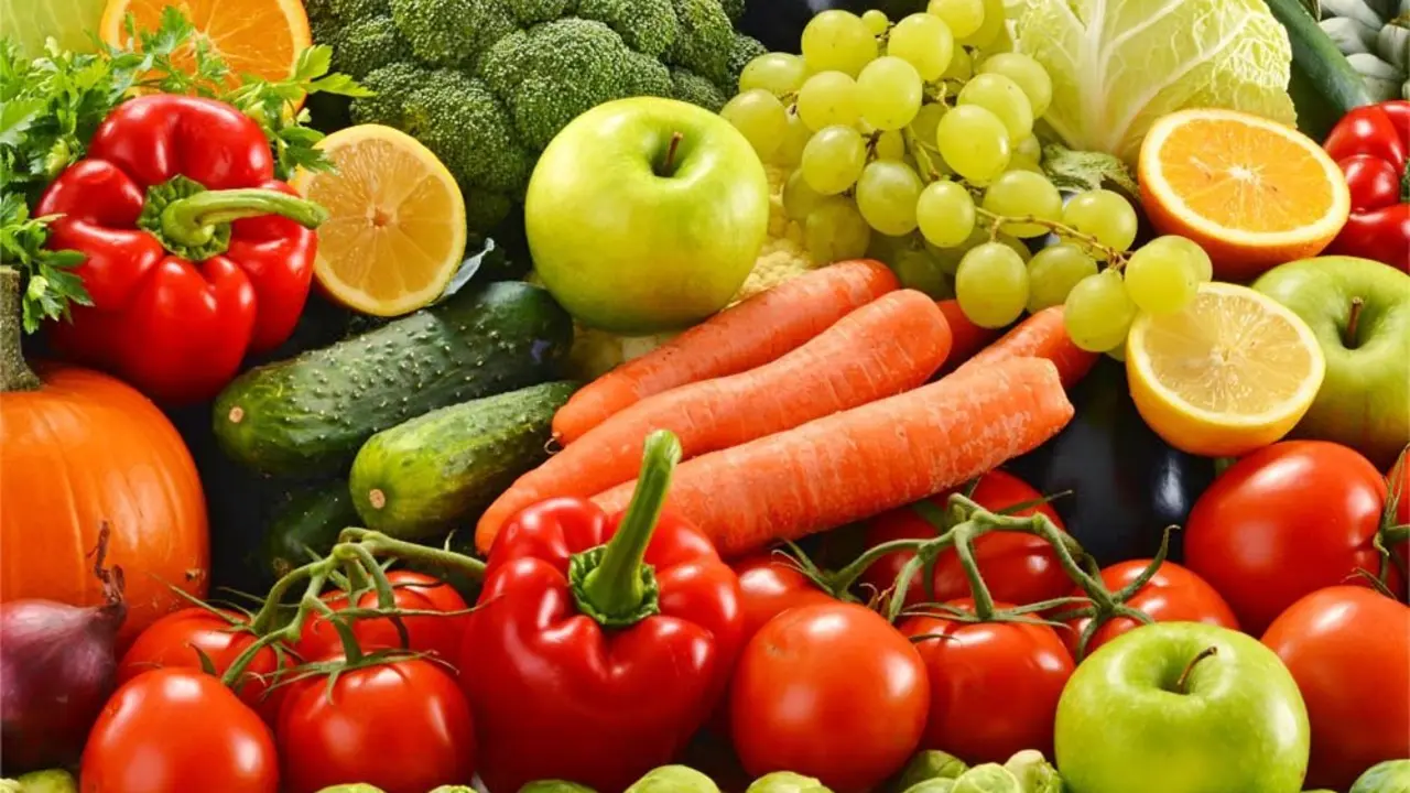 Ocho_datos_curiosos_sobre_frutas_y_verduras_Fotor