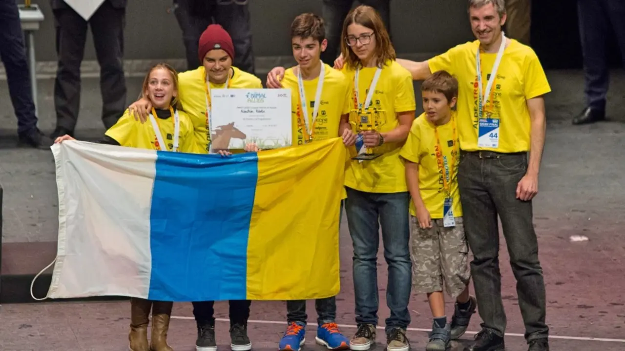 Aldeatr&oacute;n Robotix-FLL Espa&ntilde;a-Premio_Fotor