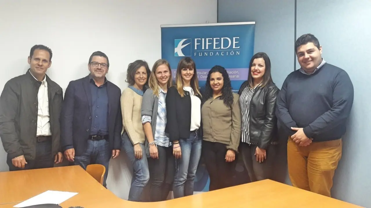 FIFEDE 103730_Fotor