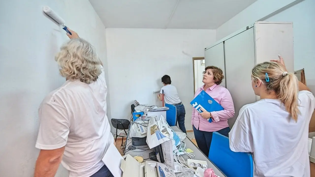 Actividad de voluntariado de Tenerife Solidario con la asociaci&oacute;n Justicia y Paz. Asiste la directora de Voluntariado, Juana de la Rosa