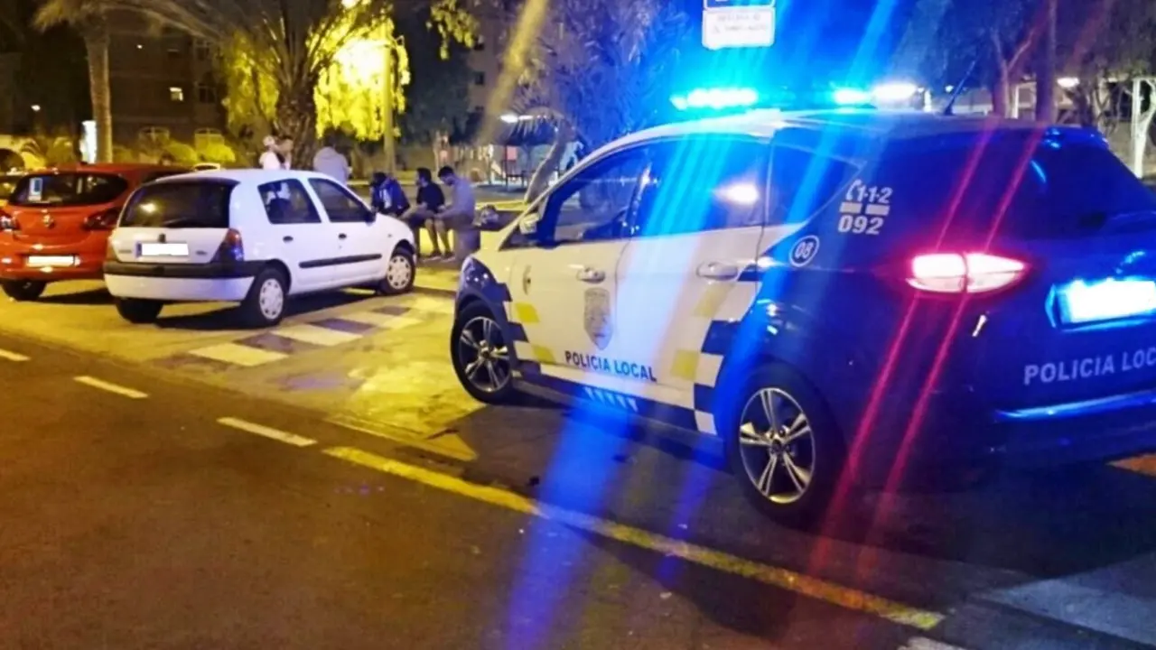polic&iacute;a_local_Arona_Fotor