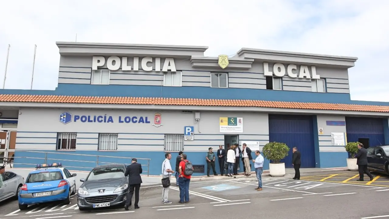 POLICIA SANTIAGO DEL TEIDE 0918_Fotor