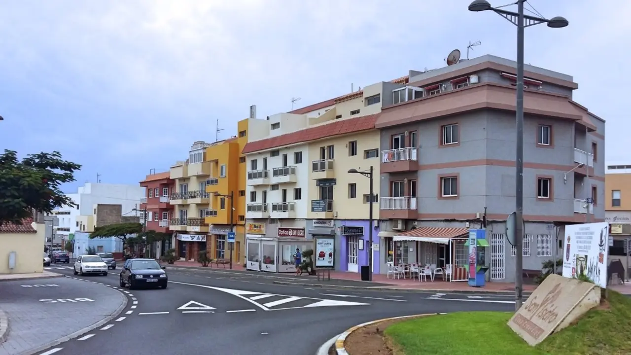 Zona comercial San Isidro_Fotor