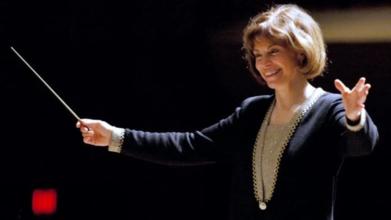 JoAnn Falletta es una de las m&aacute;s prestigiosas batutas estadounidenses