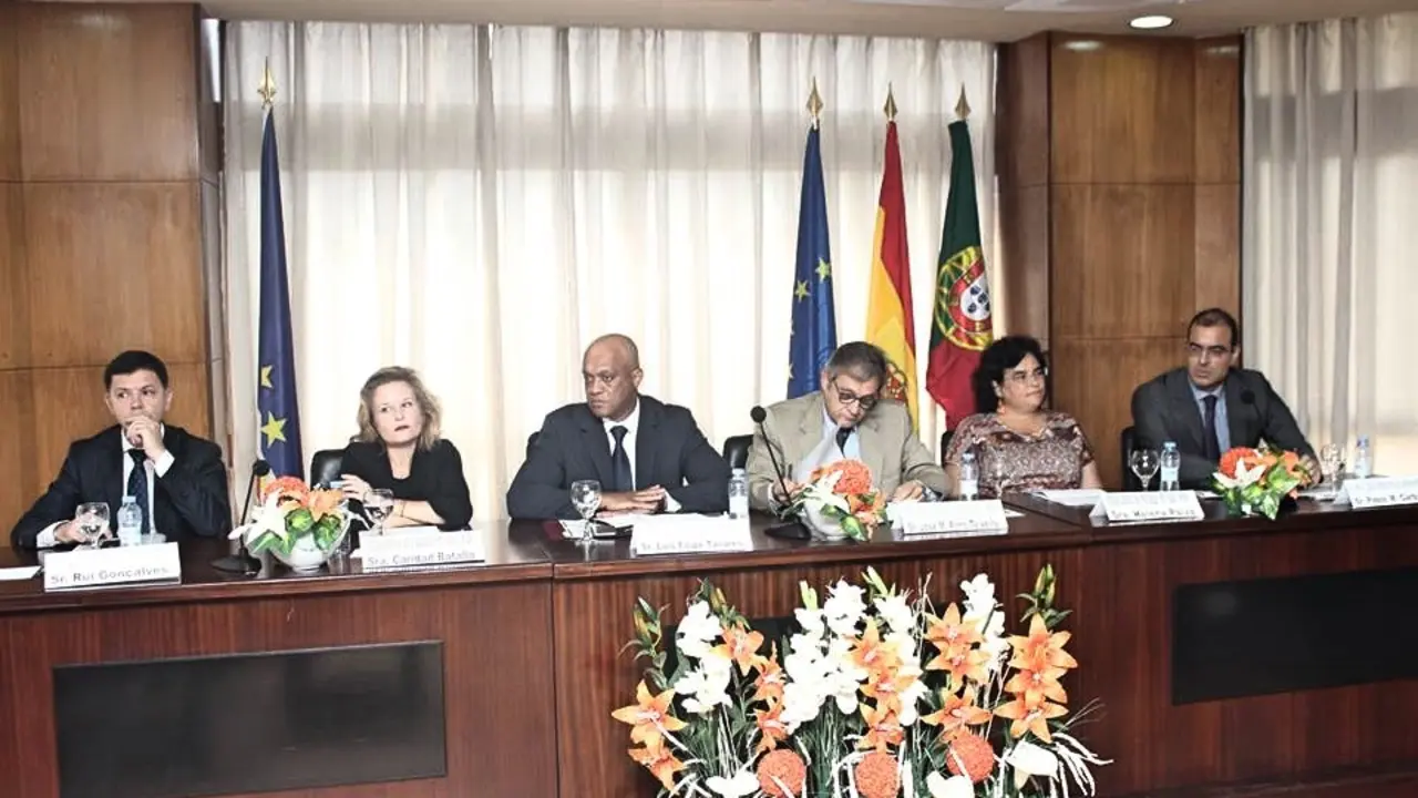 Presentaci&oacute;n Praia 28-06-2017_Fotor