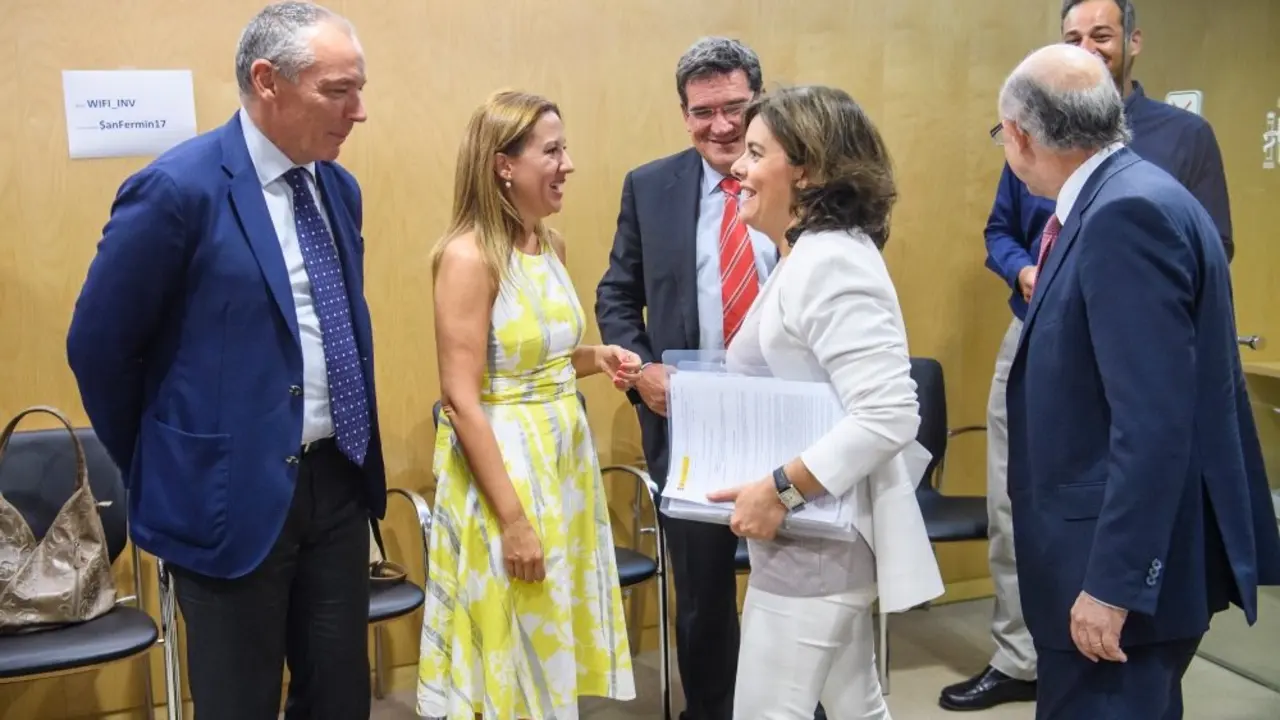 Rosa D&aacute;vila en el Consejo de Pol&iacute;tica Fiscal y Financiera_2_Fotor