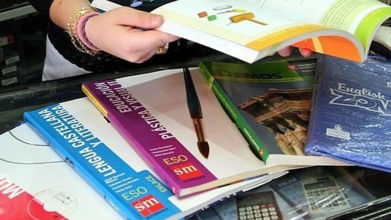 libros-texto--575x323_Fotor