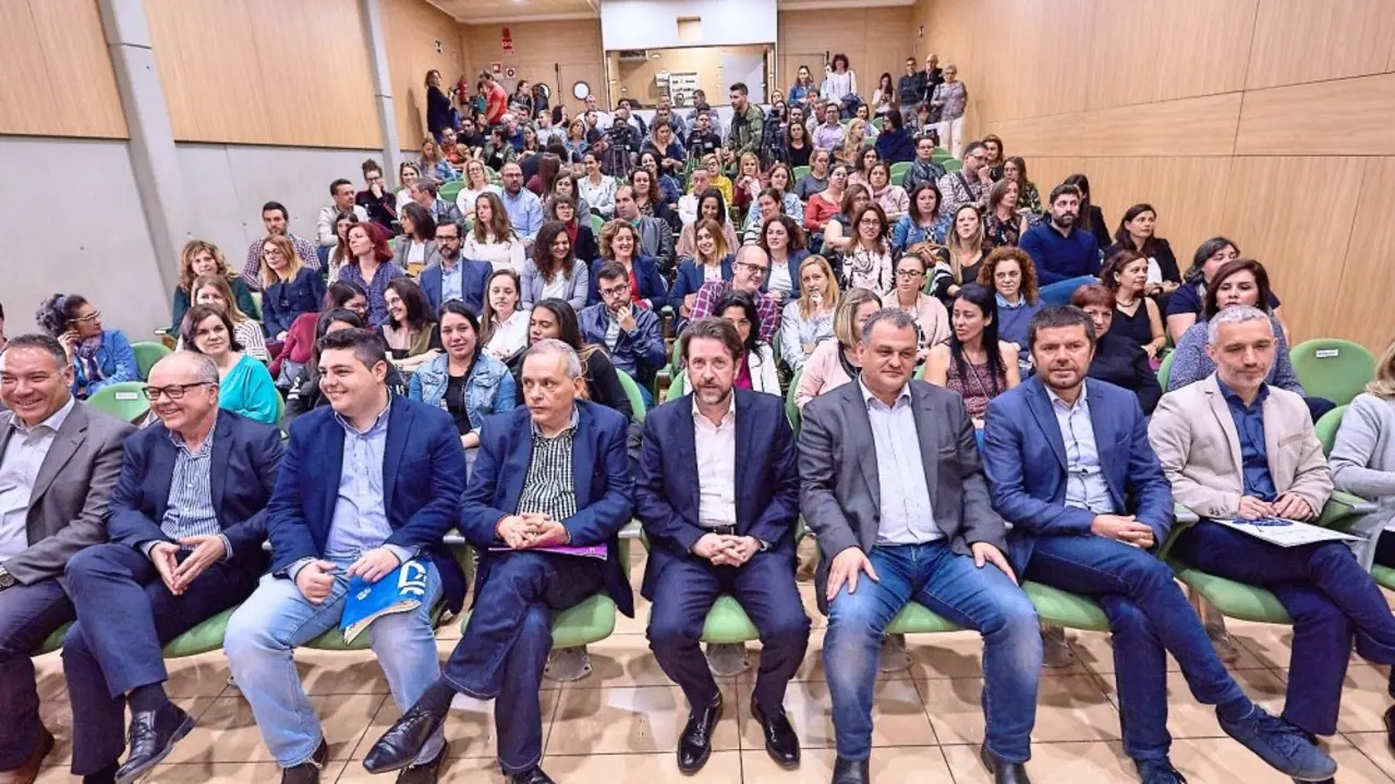 Presentaci&oacute;n Barrios por el Empleo