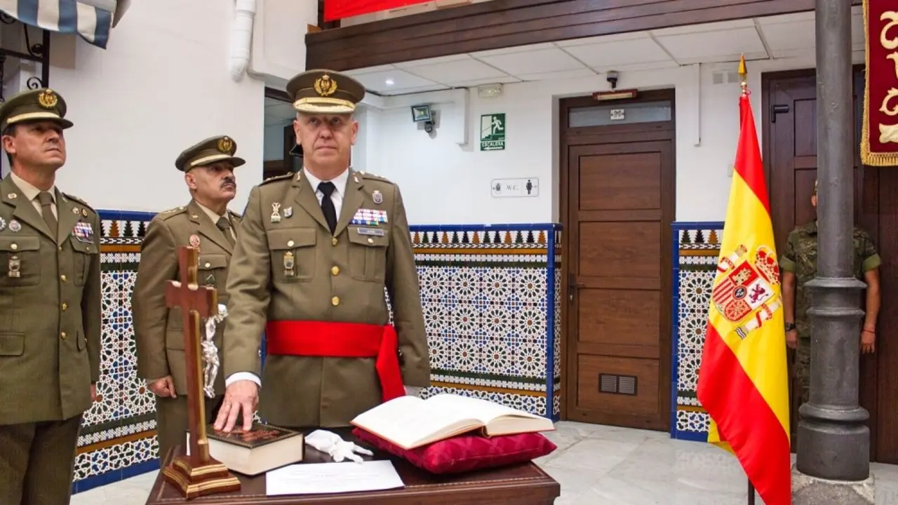 EL GENERAL JOS&Eacute; ANTONIO JARNE SAN MART&Iacute;N TOMA POSESI&Oacute;N DEL MANDO DE LA 5a SUBINSPECCI&Oacute;N GENERAL DEL EJ&Eacute;RCITO. ■ El acto ha tenido lugar en la sede de la Jefatura de la 5a SUIGE.