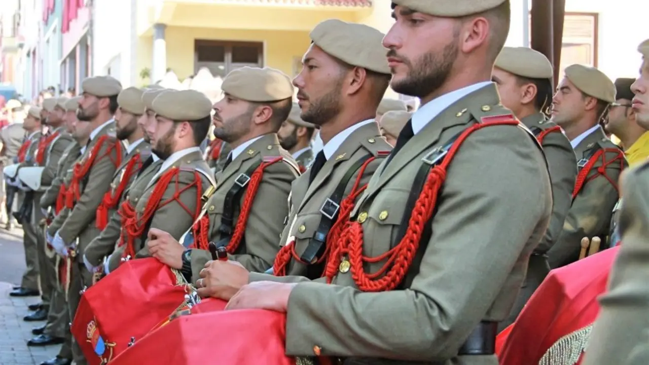 BANDA MILITAR 35 (2)_Fotor