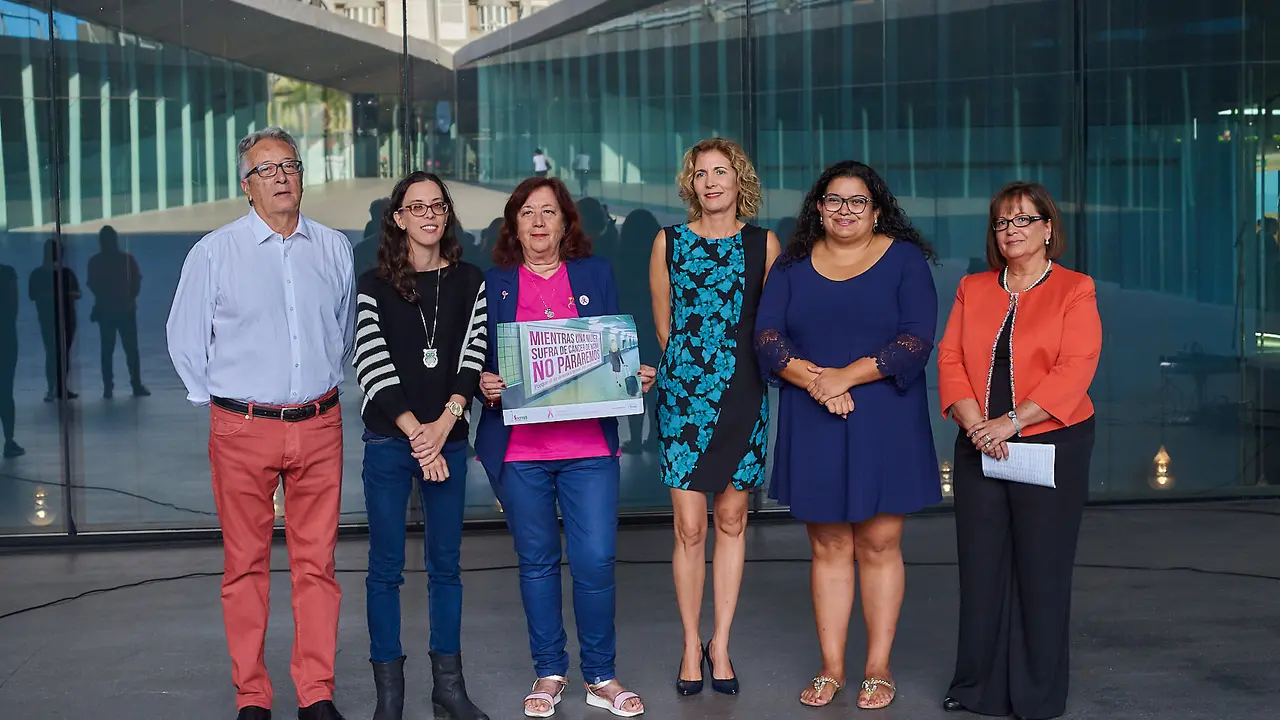 Dia Mundial Cancer Mama-Manifiesto AMATE 01