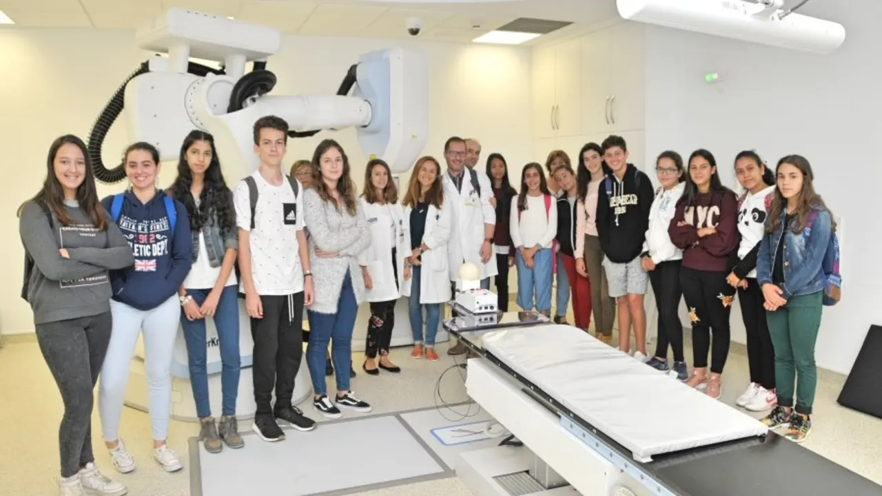 Visita al sistema de Radioterapia Rob&oacute;tica Cyberknife_Fotor