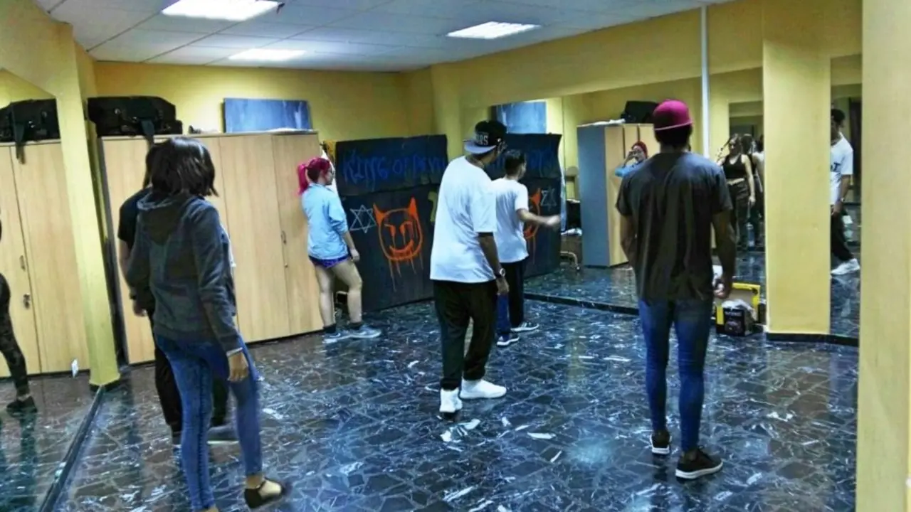 taller_Juventud_breakdance_Fotor