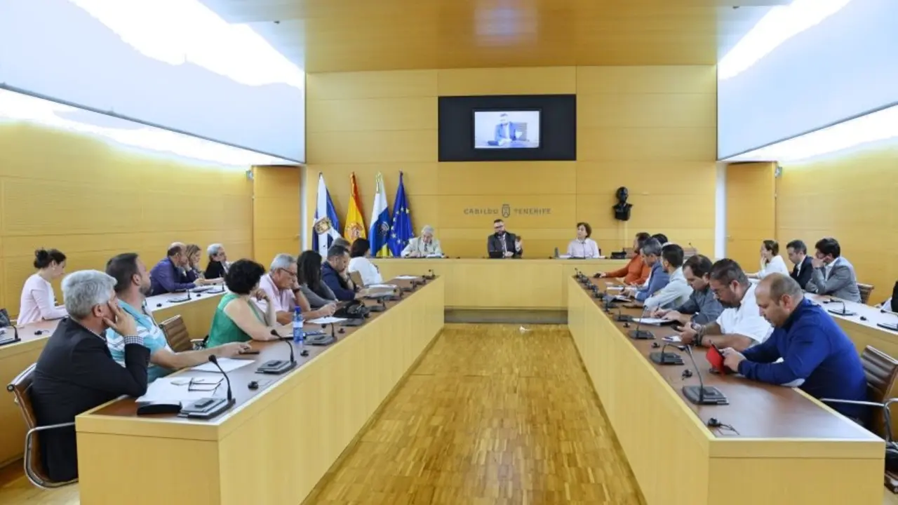 Reuni&oacute;n Ley del Suelo-Mi&eacute;rcoles 15 noviembre 2017 (3)_Fotor