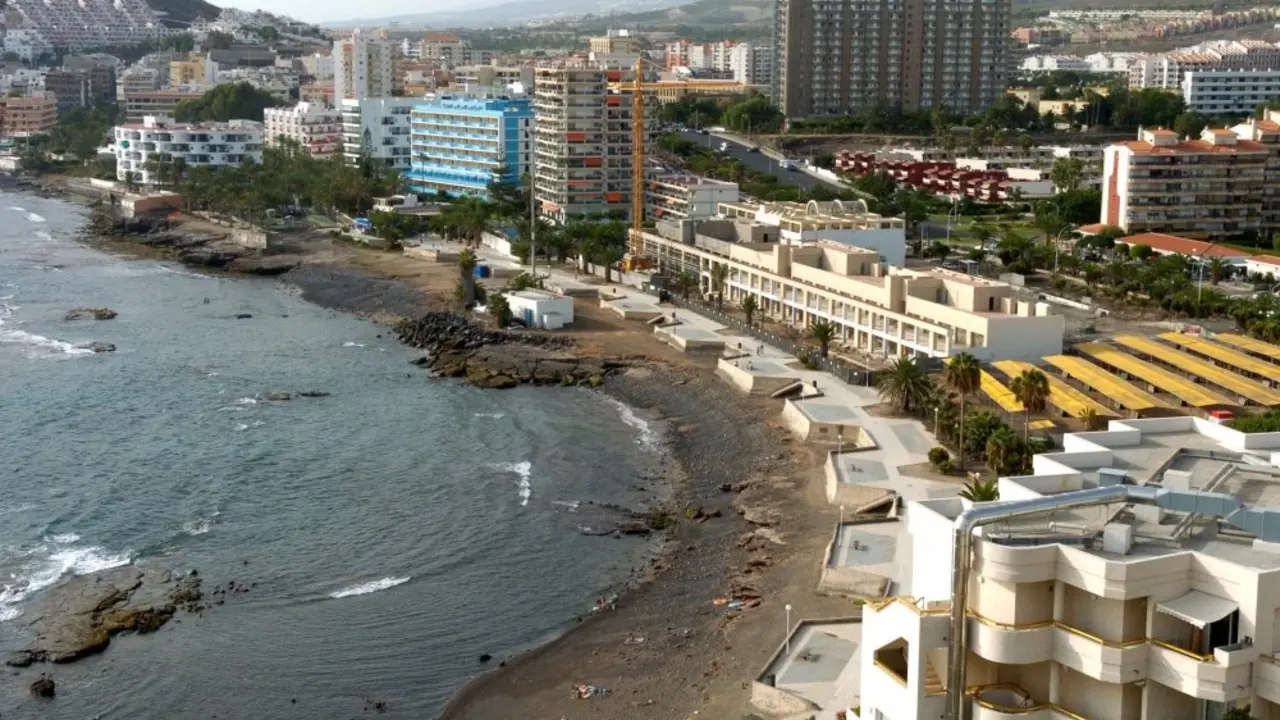 PLAYA DE LOS TARAJALES LOS CRISTIANOS ARONA AFS 001_Fotor