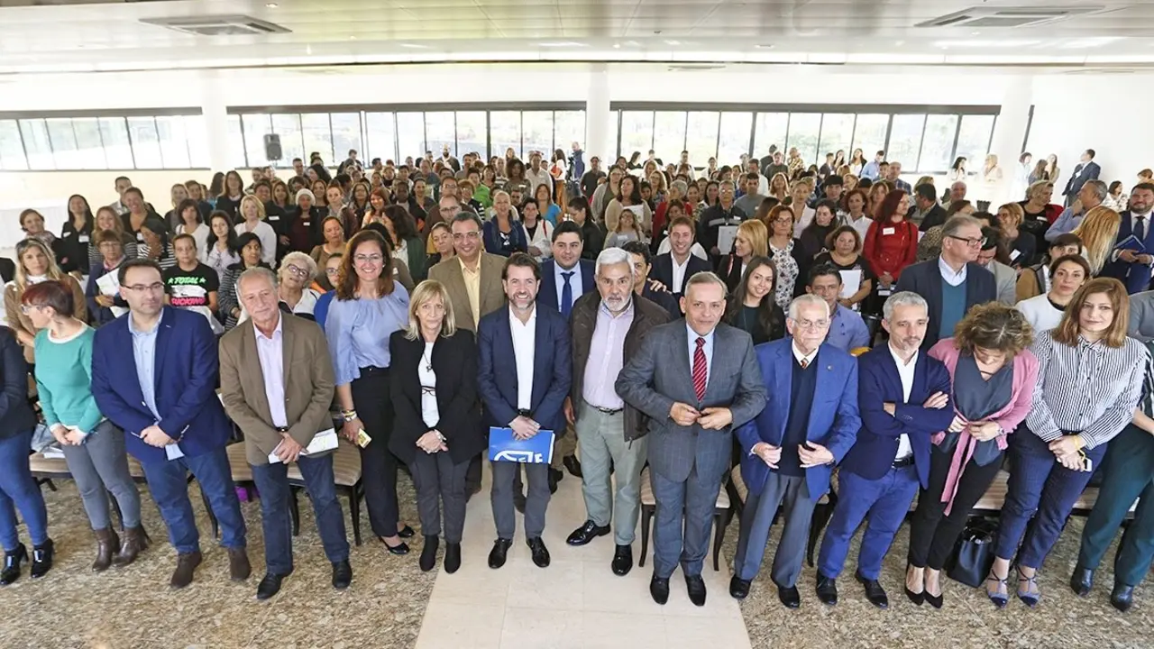 Barrios-por-el-Empleo-Clausura2017(1)_Fotor