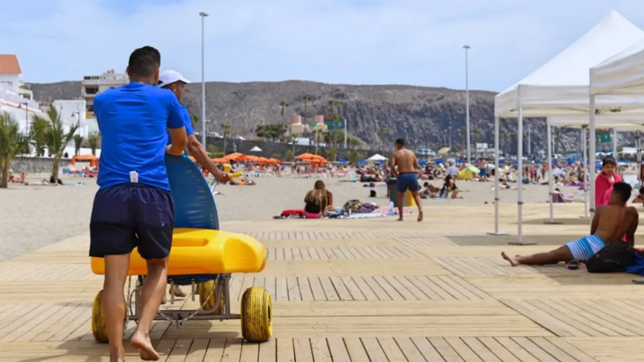 PLAYA-LAS-VISTAS-ARONA-PLATAFORMA-ACCESIBLE-6_Fotor
