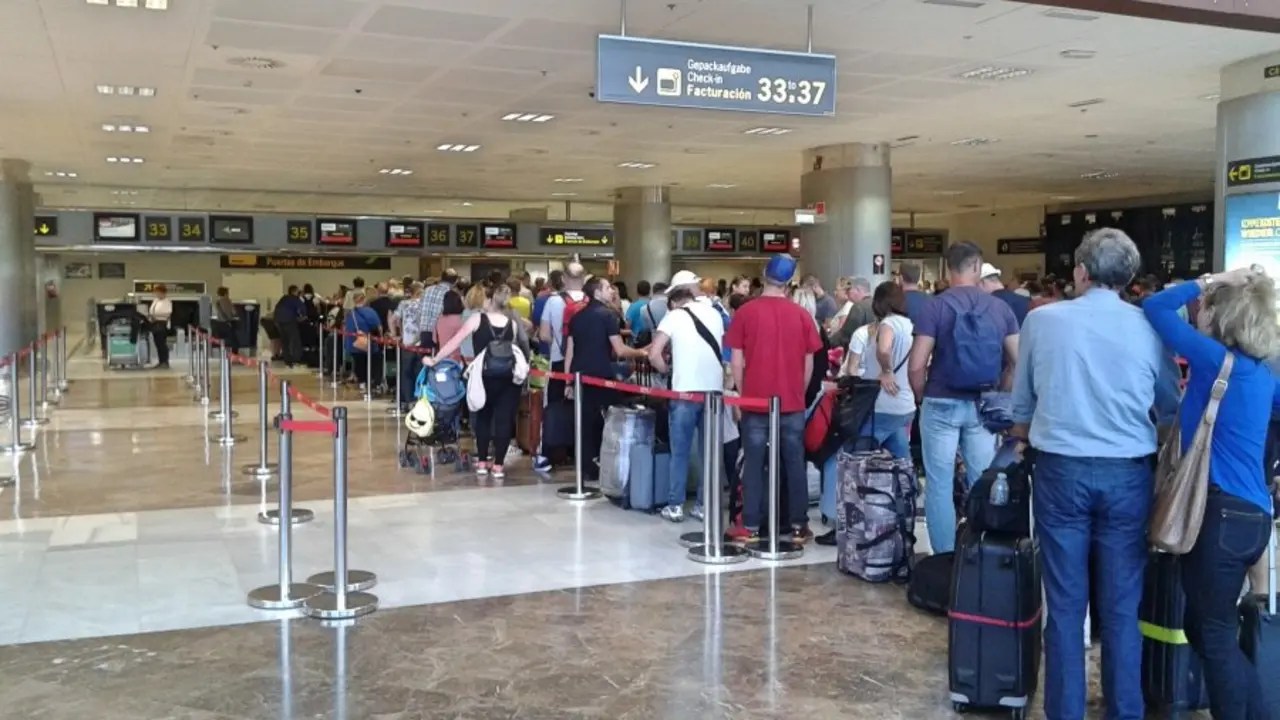 COLAS-AEROPUERTO-TF-SUR-33248_Fotor