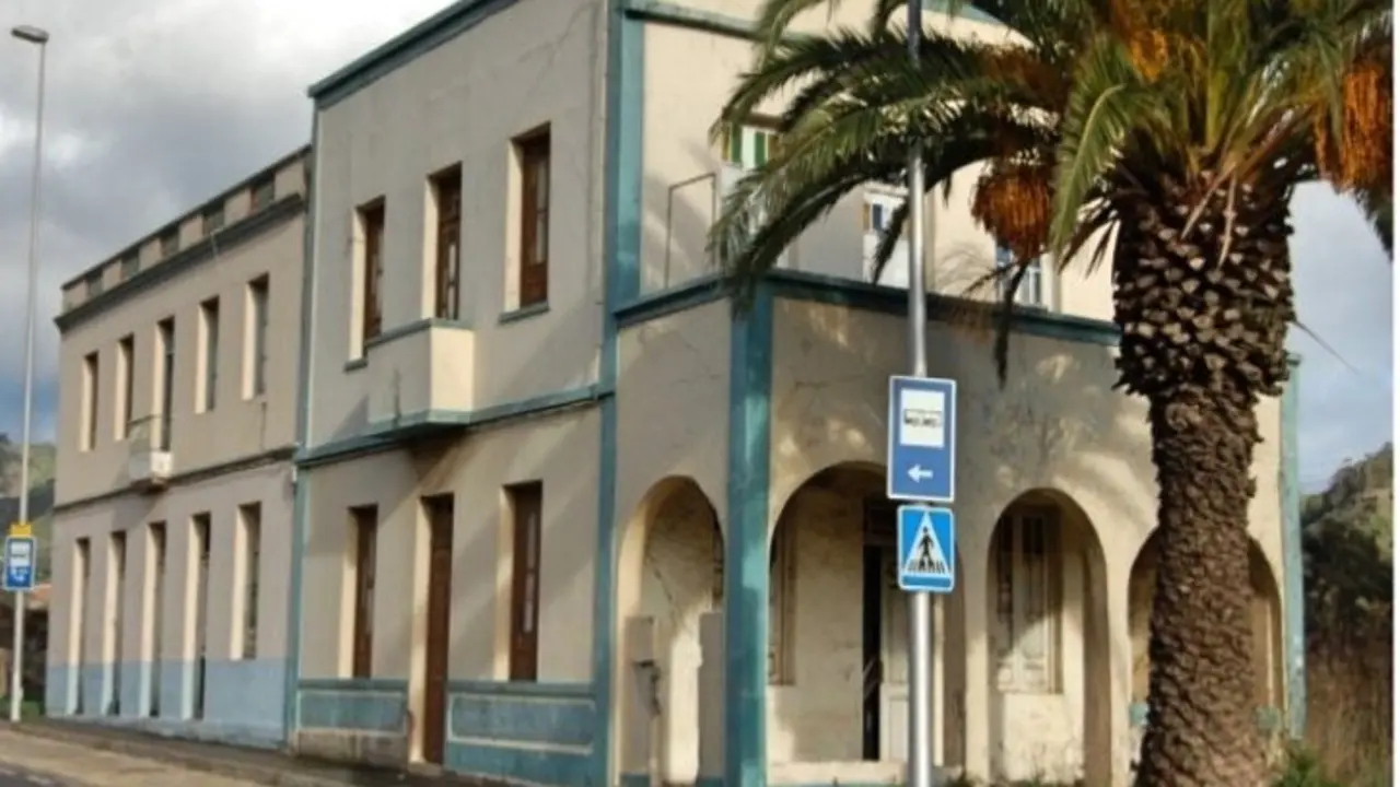 Inmueble-destruido-en-Las-Canteras,-La-Laguna_Fotor