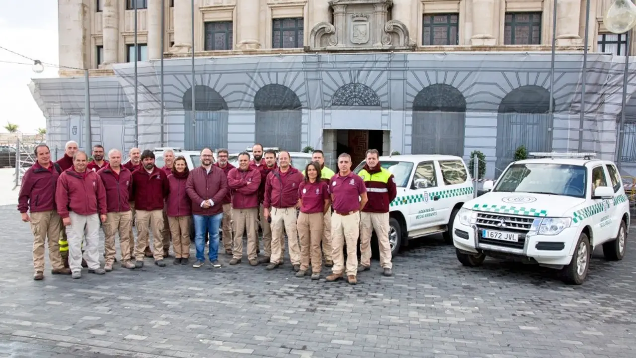 Agentes Medio Ambiente (2)_Fotor