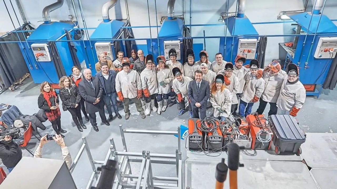 180209_visita_alumnos_soldadura_femete_tc_ 09_Fotor