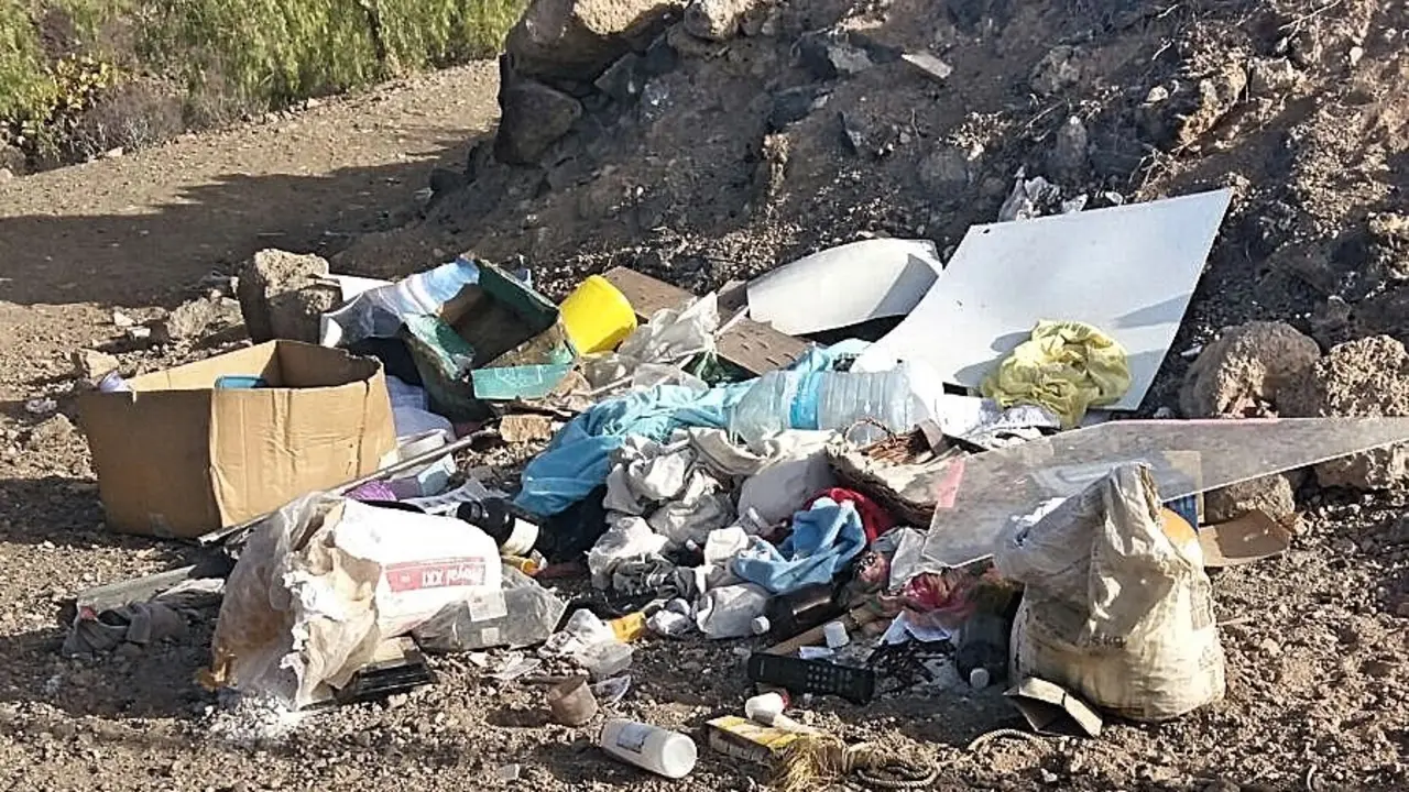 BASURA CHAYOFA A0002_Fotor